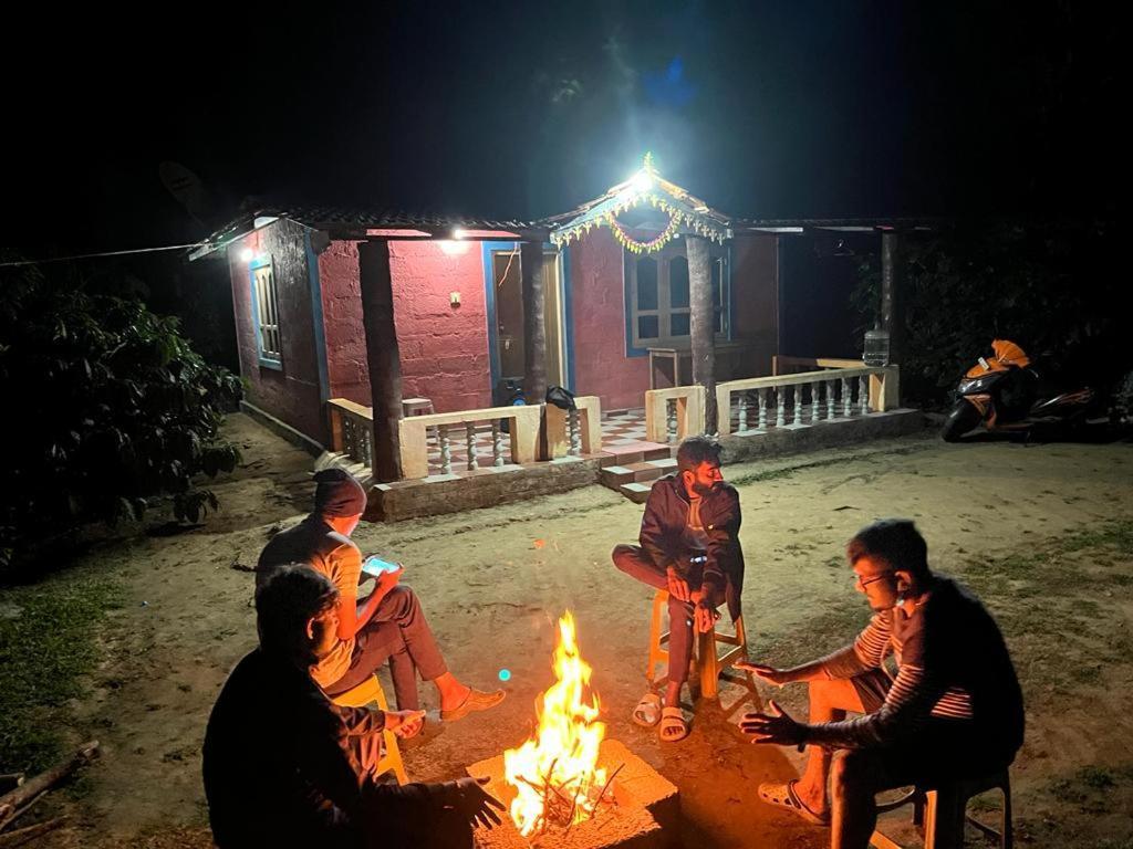 Preetham Homestay Kushalanagar Bagian luar foto