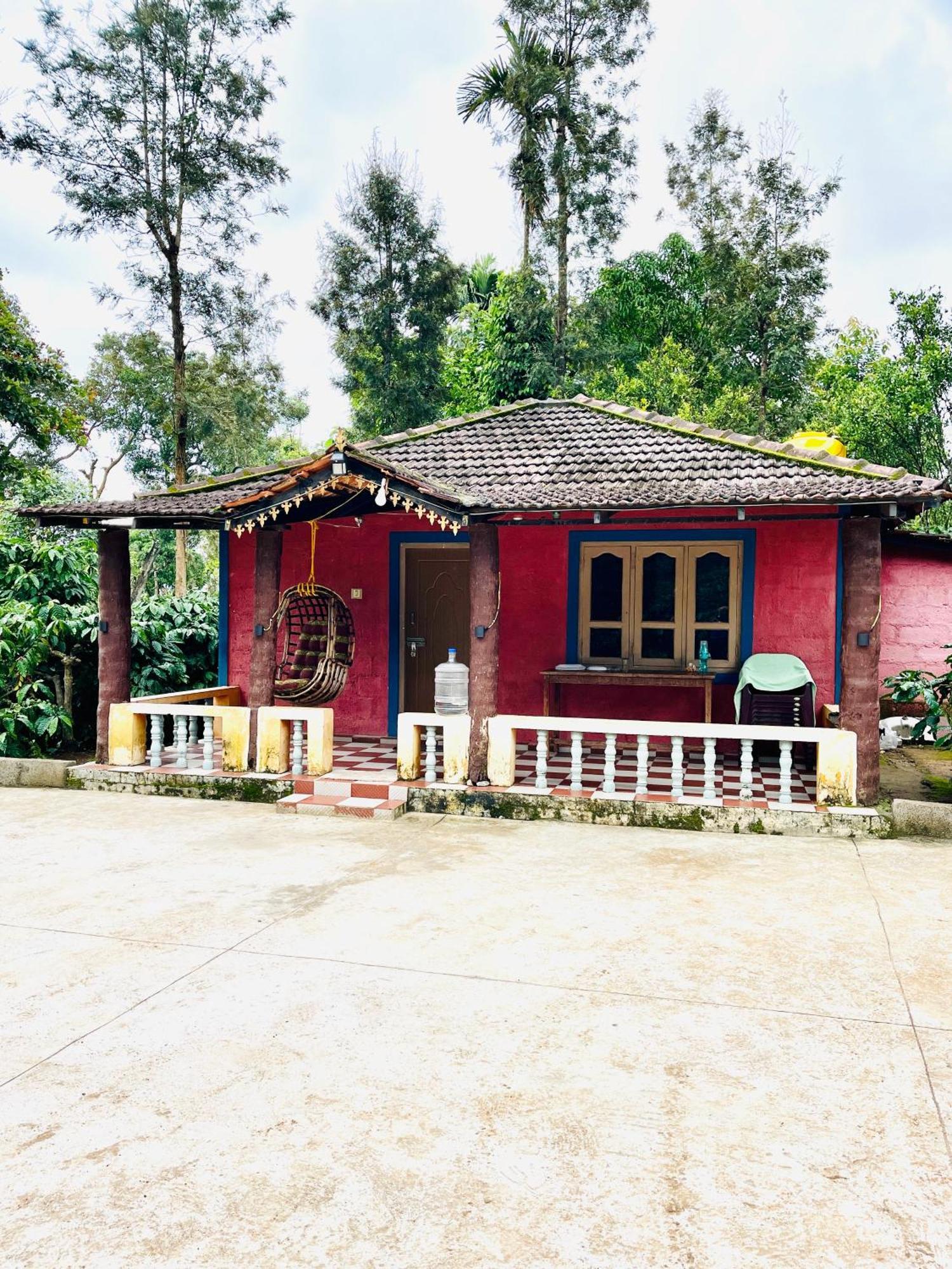 Preetham Homestay Kushalanagar Bagian luar foto