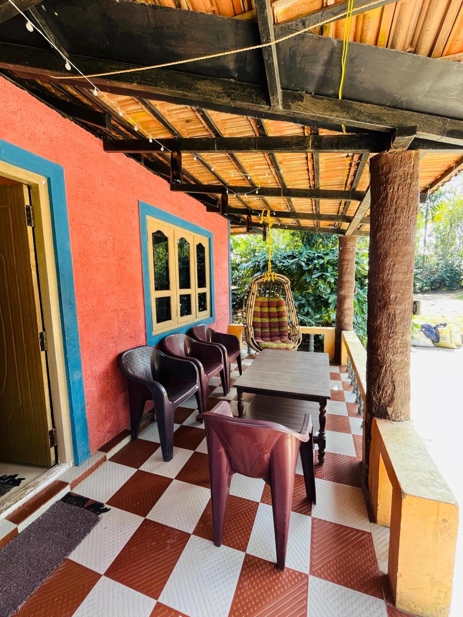Preetham Homestay Kushalanagar Bagian luar foto